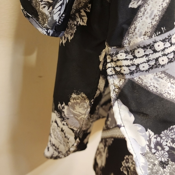 Roz & Ali Plus size Black And White Short Sleeves Tunic 1X - Picture 7 of 13